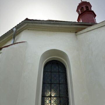 Foto opravené části exteriéru kostela